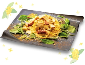 秋パスタ_イタリア産ポルチーニ茸のカルボナーラ画像